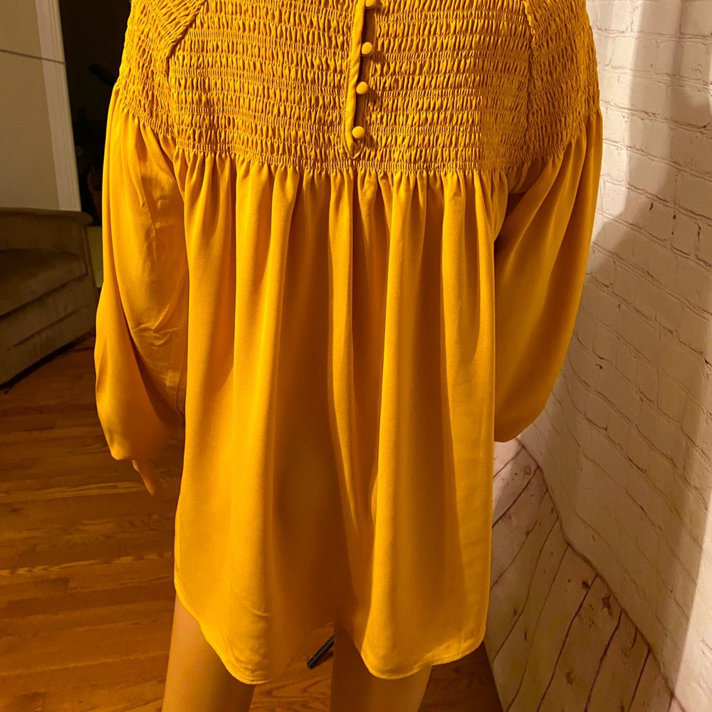 Philosophy nordstrom nwt marigold mustard yellow flowy top size medium - Picture 15 of 15